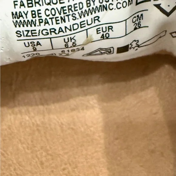 Sperry Saybrook Slip On Leather Loafers with tassel detail - Picture 9 of 11